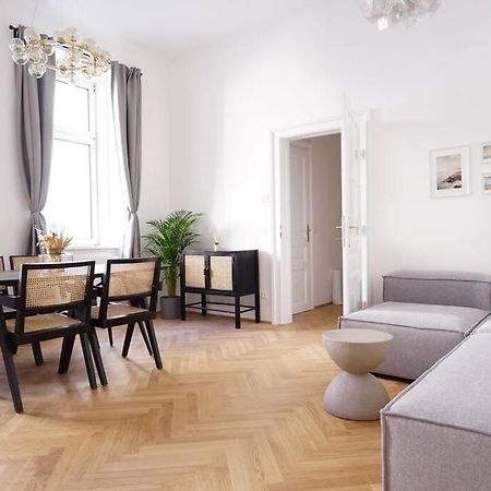 Boutique Suite Near Museum District Vienna Exterior photo