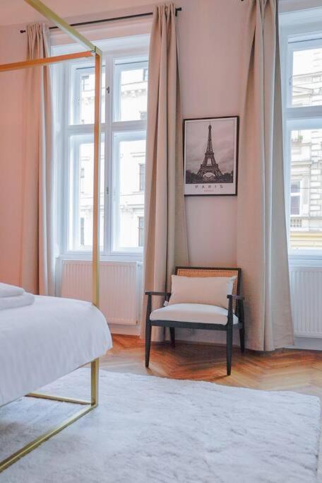 Boutique Suite Near Museum District Vienna Exterior photo