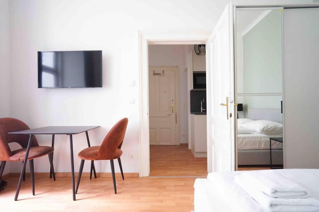 Boutique Suite Near Museum District Vienna Exterior photo