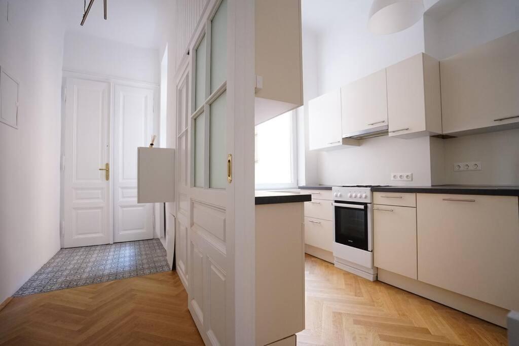 Boutique Suite Near Museum District Vienna Exterior photo
